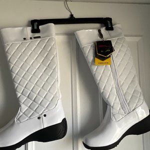 FREE SHIPPING; NEW WITH TAGS; White patterned boots; trek bottom; gorgeeous